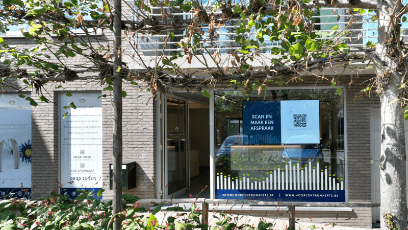 Zicht op voorkant Hoorcentrum Aerts Brugge (Sint-Kruis)
